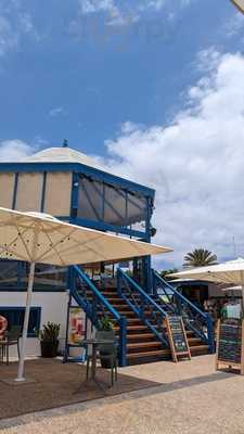 The Bandstand Cafe Bar