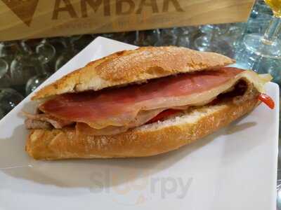 Bar Jamonería Sarmiento