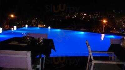 Las Colinas Beach Club