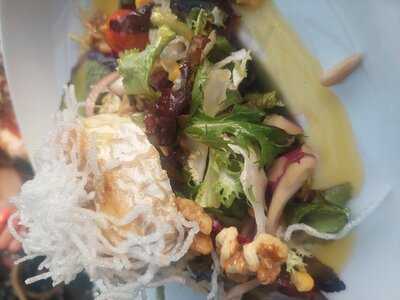 Chameli's Café & Restaurant