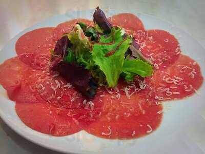 Combi Dos Cafeteria & Tapas