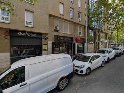 Combi Dos Cafeteria & Tapas