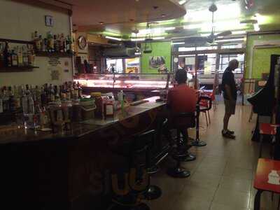 Llesquería Cafetería Avenida