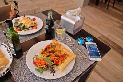 Bloom Restaurant & Cocktail Bar