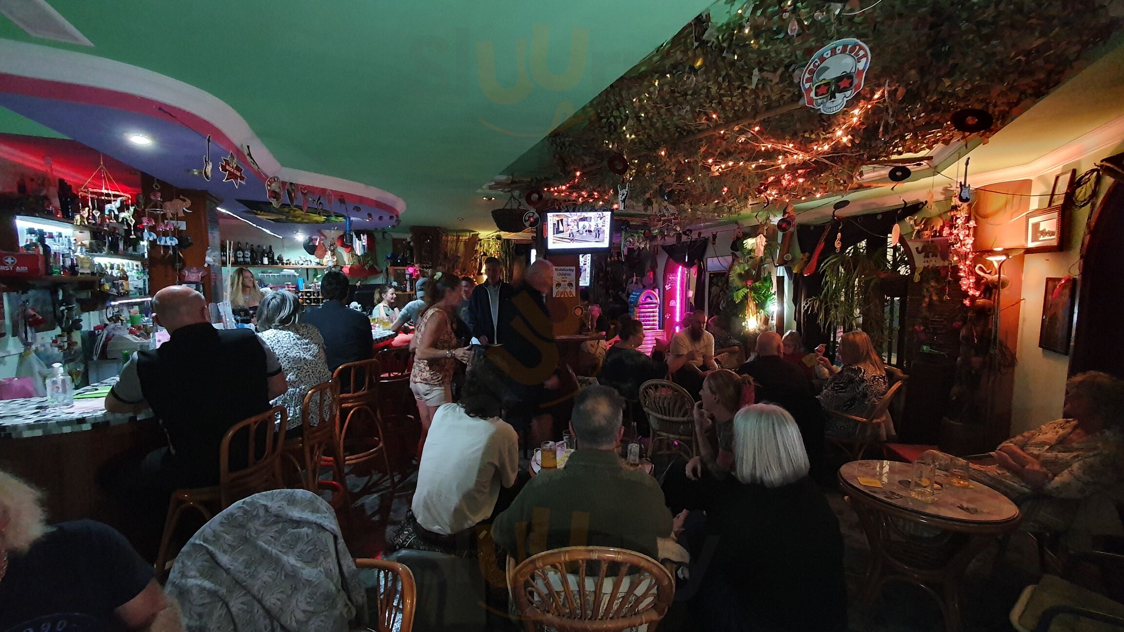 Weirdos Bar