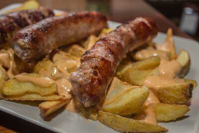 Dos Deditos Cervecería Internacional