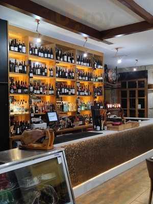 El Viajero Gastro Pub