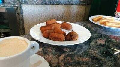 Cafe Bar Val Do Neira