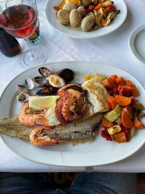 Restaurante Grill Los Porches