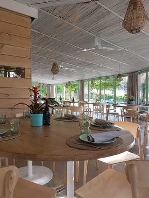 Mon Secret Restaurant & Lounge