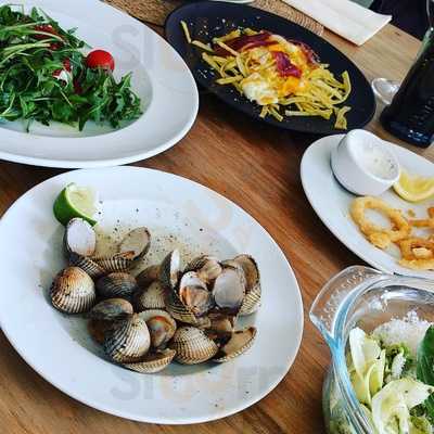 Mon Secret Restaurant & Lounge