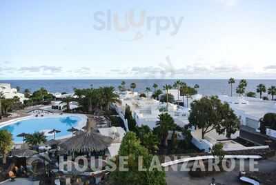 Las Coronas De Teguise Sl