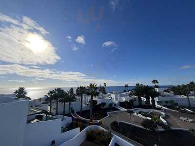 Las Coronas De Teguise Sl