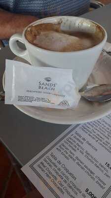 Mai Tai Pool Bar And Restaurant