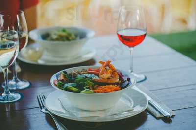 Mai Tai Pool Bar And Restaurant