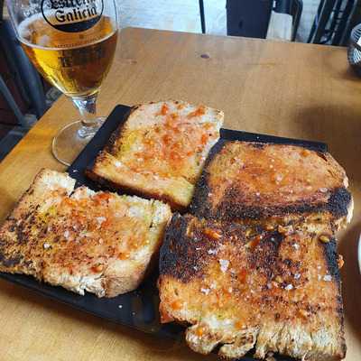 Treinta Y Tantos Sitges