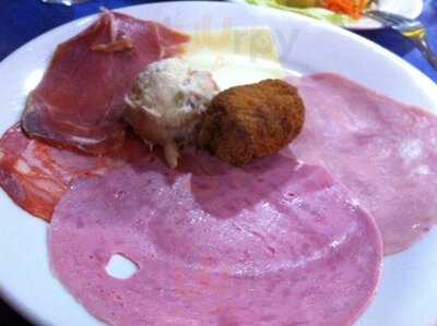 Cbc Cafeteria-taperia