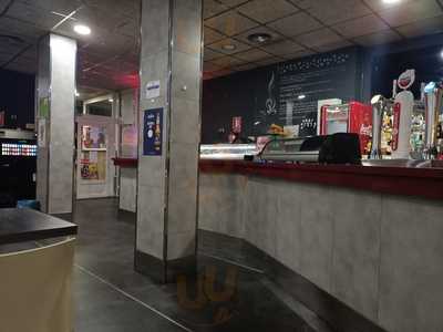 Cbc Cafeteria-taperia