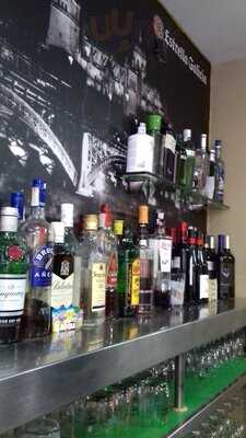 La Ronda Food & Drink