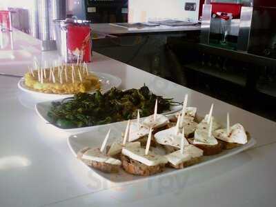 Cafeteria Restaurante Garabolos