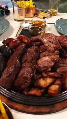 Lomiton Steakhouse & Pizzas