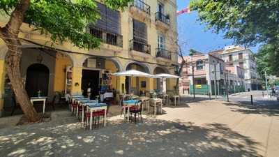 Super Tuscan Cafe Restaurant