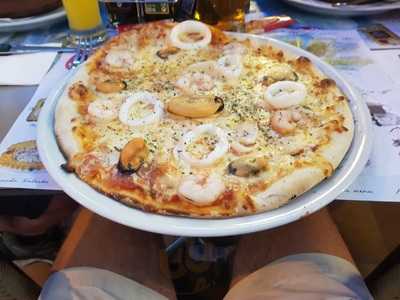 Roma Pizzeria And Steak House