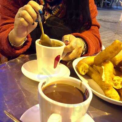 Churrería Chocolatería De La Rosa