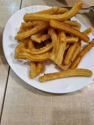 Churrería Chocolatería De La Rosa
