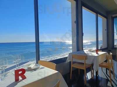 Donzella De La Costa