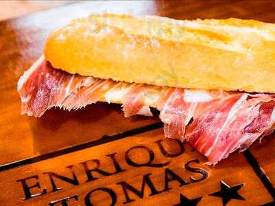 Enrique Tomás Jamon-tapas-vino