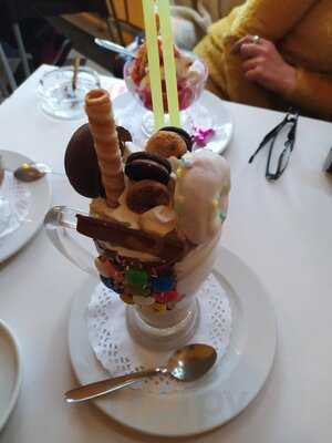 Alfredo Café & Copas