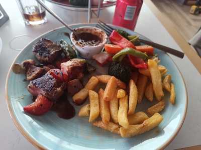 Restaurant Sunset Blvd