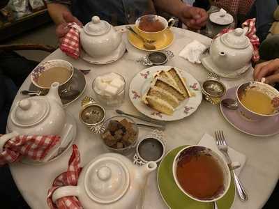 Petit Salón De Té Queriendo-te