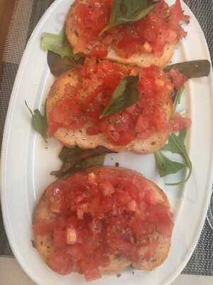 Caravaggio Italian Restaurant & Pizza