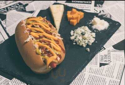 Ca`puchi Hot Dog