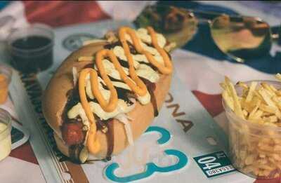 Ca`puchi Hot Dog