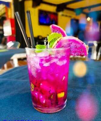 Más Más Bar Y Tapas