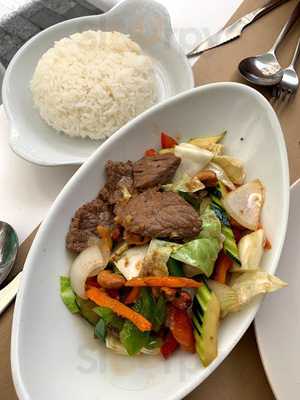 Lemongrass Thai Food