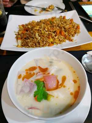 Lemongrass Thai Food