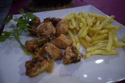 A Lareira: Restaurante Gallego