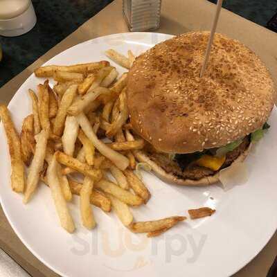 A Tu Gusto, Hamburguesería