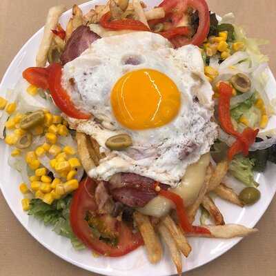 A Tu Gusto, Hamburguesería