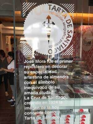 Pasteleria Mercedes Mora