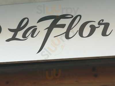 La Flor De La Esquina