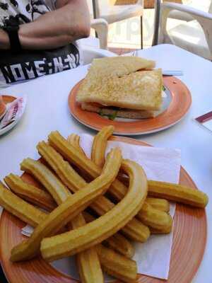 Churreria Cafeteria Hubara