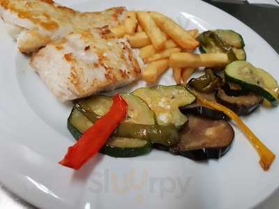 Cafetería De Usos Múltiples