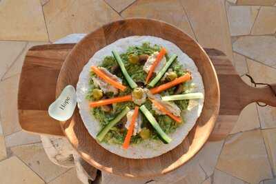 Ros Coffee Bar & Snacks