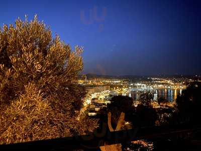 Flying Pig Ibiza Cafe And Catering