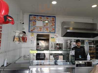 Asador De Pollos Y Freiduria La Florida